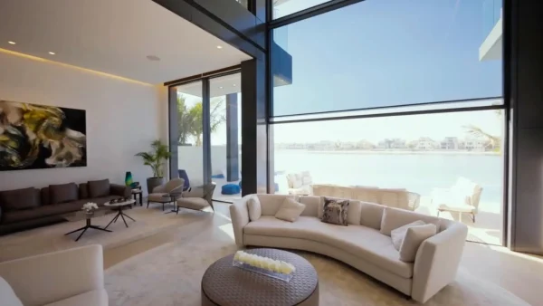 Revel in Unrivaled Luxury at Villa Palm Jumeirah